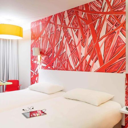 Ibis Styles Paris La Defense Courbevoie Hotel Bagian luar foto